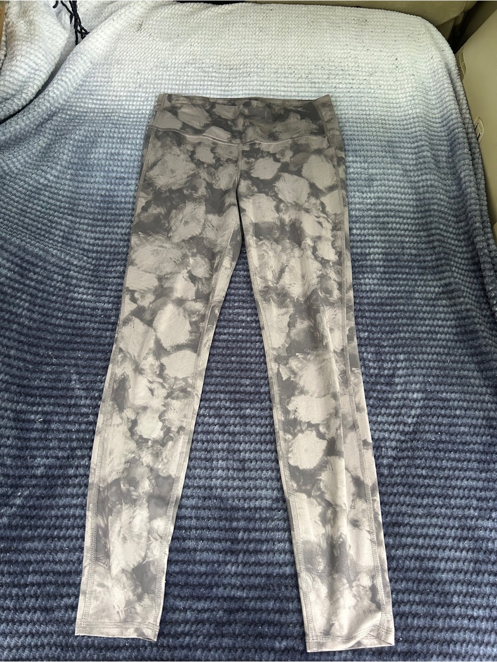 Athleta Grey Cloud-Print Jeggings